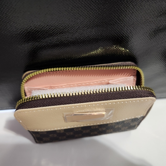 Wallet Bundle - Picture 9 of 9